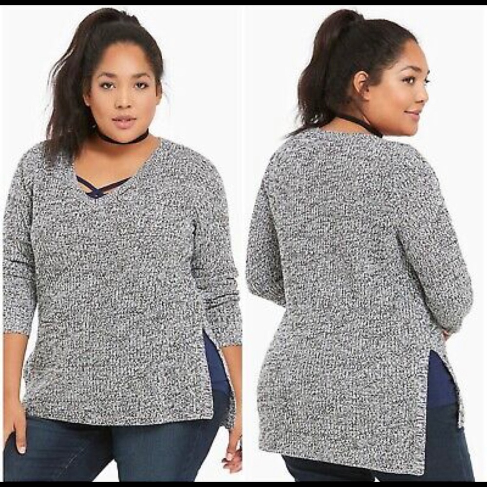 Torrid Marled Knit V-neck Tunic Sweater with Split Side - Size 2X